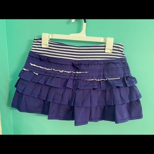 Lululemon skirt 8 back on track